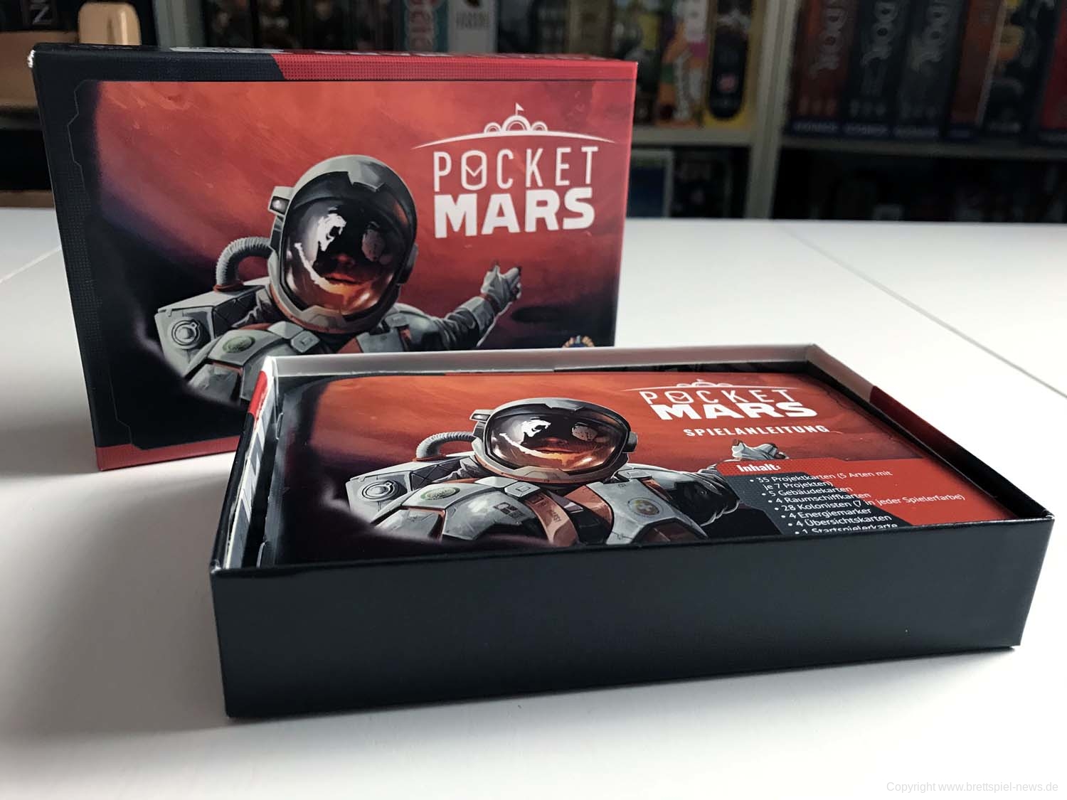 TEST // POCKET MARS