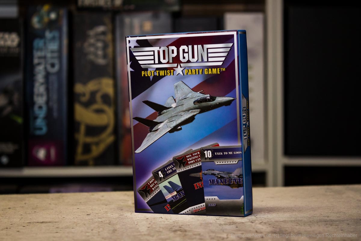 Top Gun: Plot Twist Party Game, Board Game