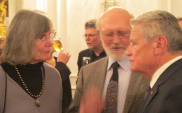 Erika und Martin Schlegel beim Bundespräsidenten Gauck.