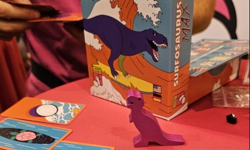 Surfosaurus MAX -  Surfende Dinos in interessantem Kartenspiel